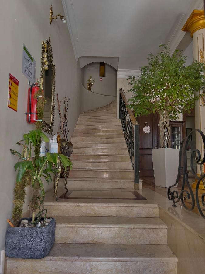 מלון באטומי Luxors Garden מראה חיצוני תמונה